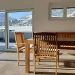 H19 - Modernes 145qm, 3sz, Wellnessbereich Mit Sauna Und Dachterrasse Mit Panoramablick, Kuehlen Und Heizen Mit Geothermie Prázdninový dům *