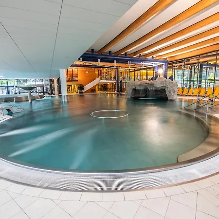 Ferienhaus H19 - Modernes 145qm, 3sz, Wellnessbereich Mit Sauna Und Dachterrasse Mit Panoramablick, Kühlen Und Heizen Mit Geothermie Fügen