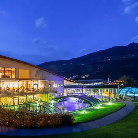 H19 - Modernes 145qm, 3sz, Wellnessbereich Mit Sauna Und Dachterrasse Mit Panoramablick, Kuehlen Und Heizen Mit Geothermie