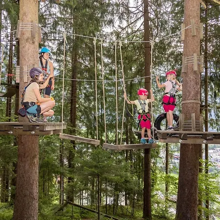 H19 - Modernes 145qm, 3sz, Wellnessbereich Mit Sauna Und Dachterrasse Mit Panoramablick, Kuehlen Und Heizen Mit Geothermie Feriehus Fügen