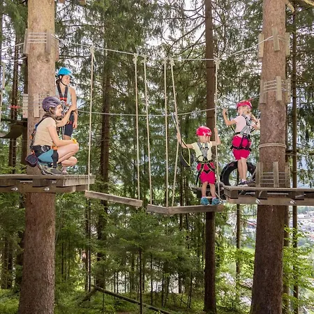 H19 - Modernes 145qm, 3sz, Wellnessbereich Mit Sauna Und Dachterrasse Mit Panoramablick, Kuehlen Und Heizen Mit Geothermie Prázdninový dům Fügen