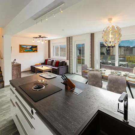 بيت للعطل H19 - Modernes 145qm, 3sz, Wellnessbereich Mit Sauna Und Dachterrasse Mit Panoramablick, Kuehlen Und Heizen Mit Geothermie فغن