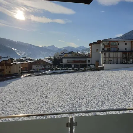 Hébergement de vacances H19 - Modernes 145qm, 3sz, Wellnessbereich Mit Sauna Und Dachterrasse Mit Panoramablick, Kuehlen Und Heizen Mit Geothermie