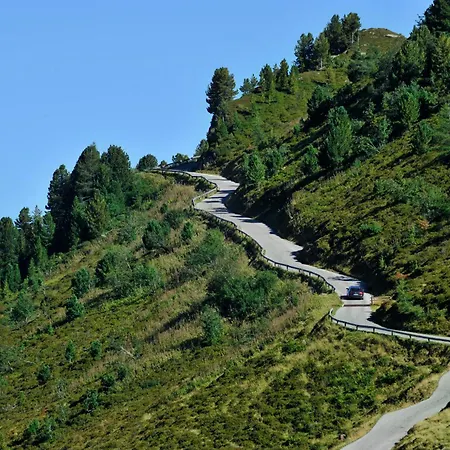 H19 - Modernes 145qm, 3sz, Wellnessbereich Mit Sauna Und Dachterrasse Mit Panoramablick, Kuehlen Und Heizen Mit Geothermie 펜션 *