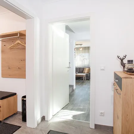H19 - Modernes 145qm, 3sz, Wellnessbereich Mit Sauna Und Dachterrasse Mit Panoramablick, Kuehlen Und Heizen Mit Geothermie * フューゲン