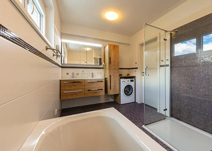 Feriehus H19 - Modernes 145qm, 3sz, Wellnessbereich Mit Sauna Und Dachterrasse Mit Panoramablick, Kuehlen Und Heizen Mit Geothermie Fügen