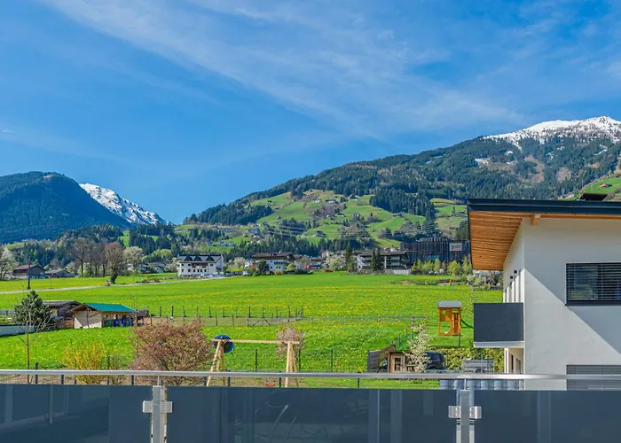 H19 - Modernes 145qm, 3sz, Wellnessbereich Mit Sauna Und Dachterrasse Mit Panoramablick, Kuehlen Und Heizen Mit Geothermie Fügen