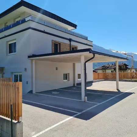 H19 - Modernes 145qm, 3sz, Wellnessbereich Mit Sauna Und Dachterrasse Mit Panoramablick, Kuehlen Und Heizen Mit Geothermie 度假居