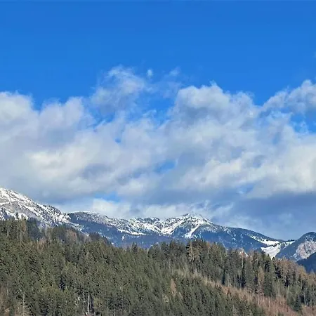 H19 - Modernes 145qm, 3sz, Wellnessbereich Mit Sauna Und Dachterrasse Mit Panoramablick, Kuehlen Und Heizen Mit Geothermie Semesterbostad Fügen