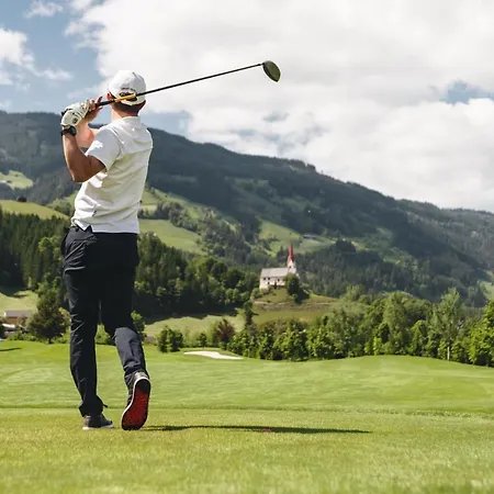 H19 - Modernes 145qm, 3sz, Wellnessbereich Mit Sauna Und Dachterrasse Mit Panoramablick, Kuehlen Und Heizen Mit Geothermie Semesterbostad Fügen