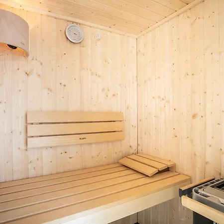 H19 - Modernes 145qm, 3sz, Wellnessbereich Mit Sauna Und Dachterrasse Mit Panoramablick, Kuehlen Und Heizen Mit Geothermie 菲根