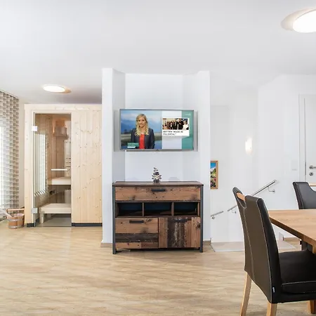 H19 - Modernes 145qm, 3sz, Wellnessbereich Mit Sauna Und Dachterrasse Mit Panoramablick, Kuehlen Und Heizen Mit Geothermie Semesterbostad Fügen