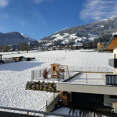 H19 - Modernes 145qm, 3sz, Wellnessbereich Mit Sauna Und Dachterrasse Mit Panoramablick, Kuehlen Und Heizen Mit Geothermie